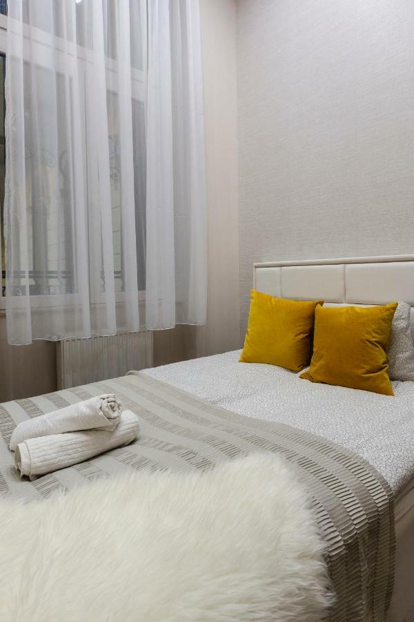 Apartamento Deluxe Downtown 2 Bedrm, 2 Bathrm Budapeste